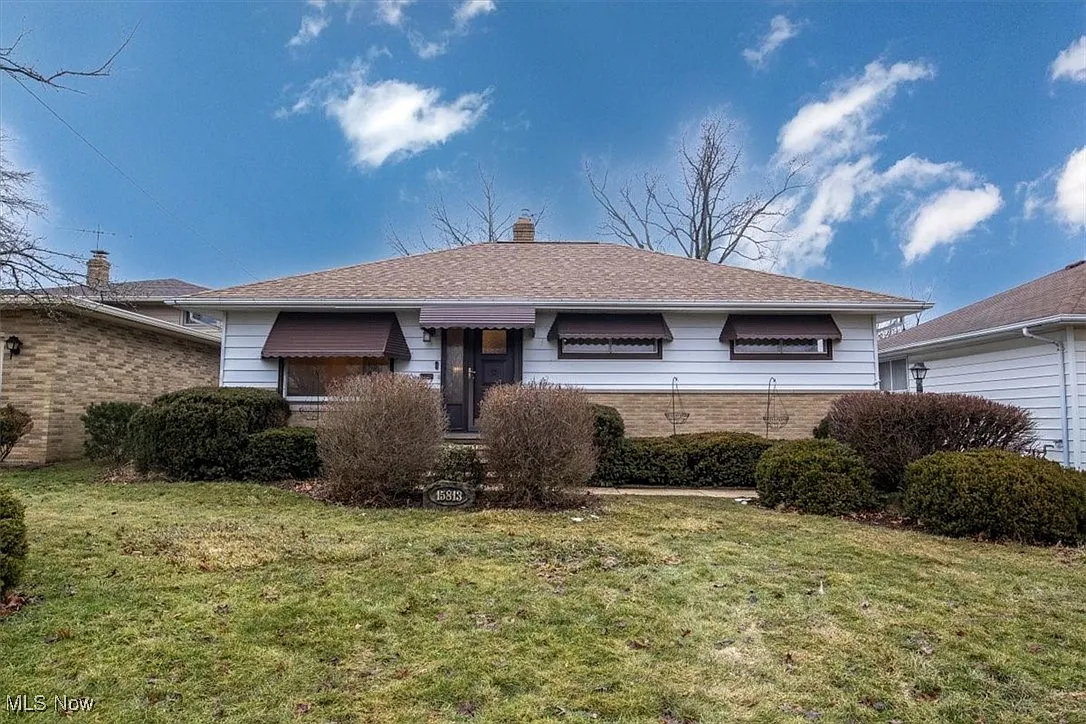 15813 Dunbury Dr photo 1