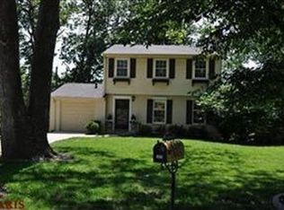 8598 Colonial Ln, Saint Louis, MO 63124