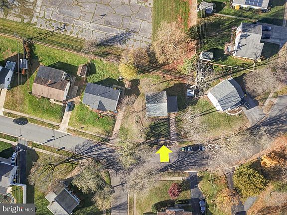 4th image of 116 Brewster Dr