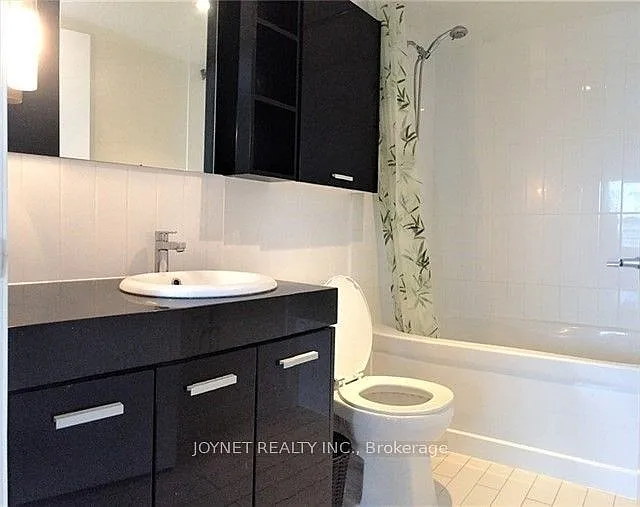29 Singer Ct #305 — Photo 10