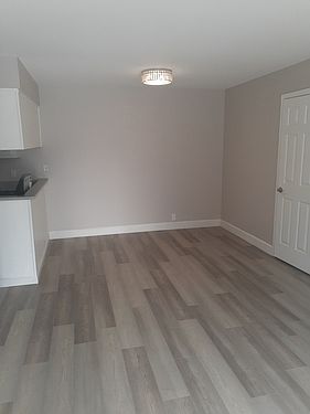 2nd image of 1604 Jordan Dr APT 18