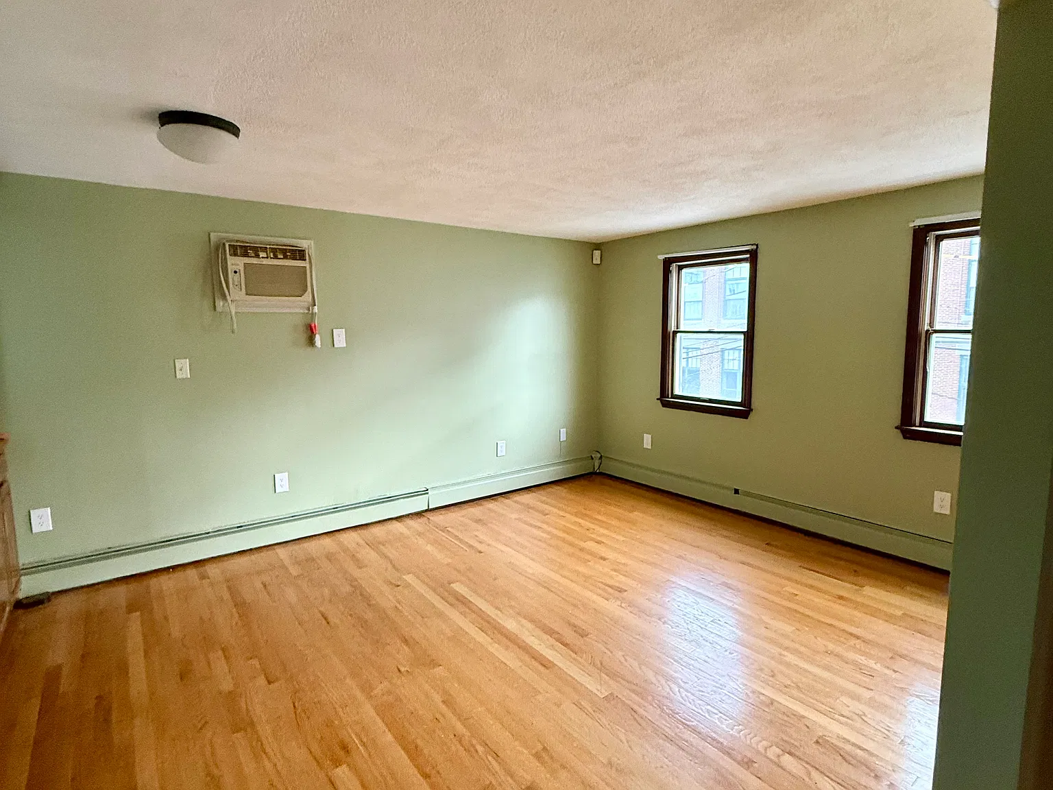 2 bed, 1250 sqft, $3,600 — Photo 4