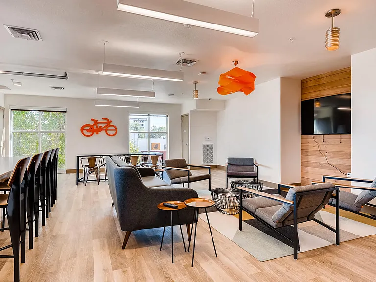 Broadway Lofts | Englewood, CO Apartments