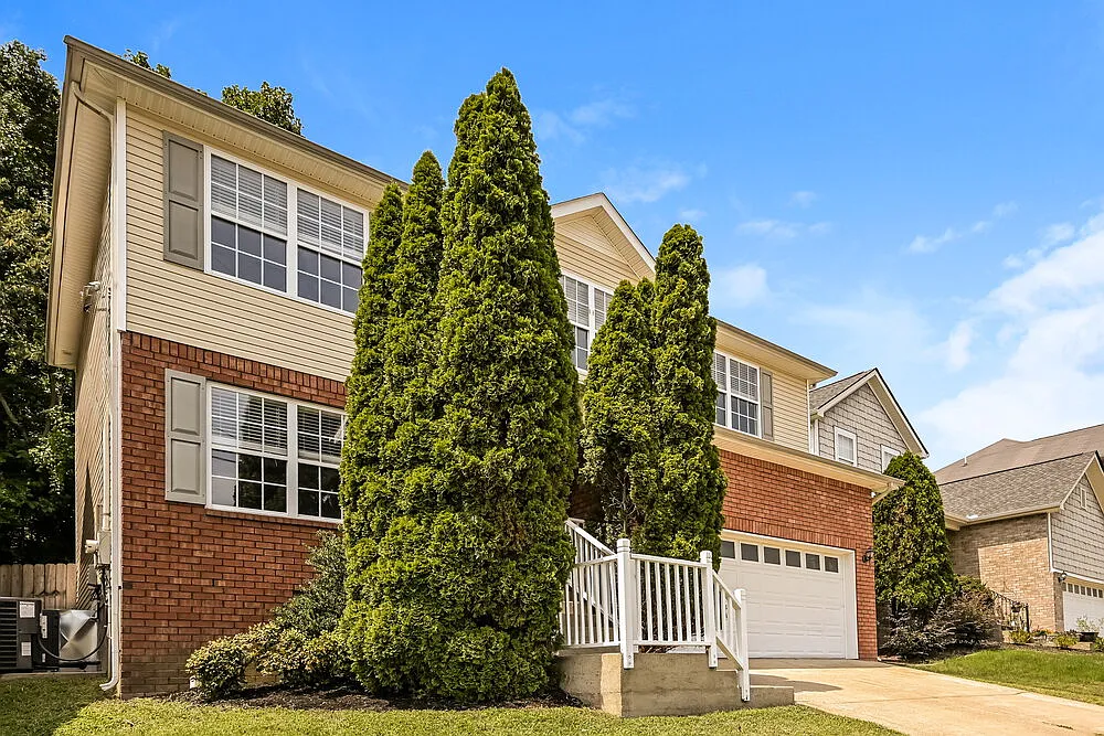 3 bed, 2.5 bath, 1775 sqft, $2,345 — Photo 4