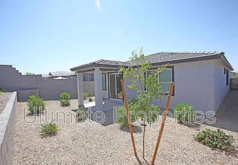 18182 W Poston Dr — Photo 23