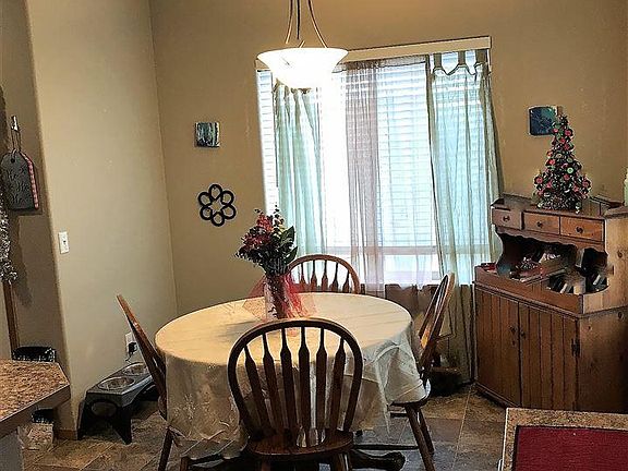 4th image of 610 Wheatland Ct