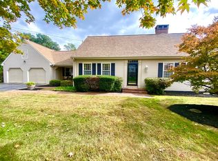 32 Heritage Ln, Westfield, MA 01085