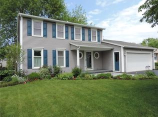 68 Renaissance Dr, Rochester, NY 14626