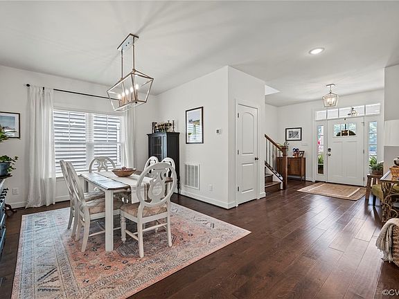 4th image of 8143 Saint Emilion Ct