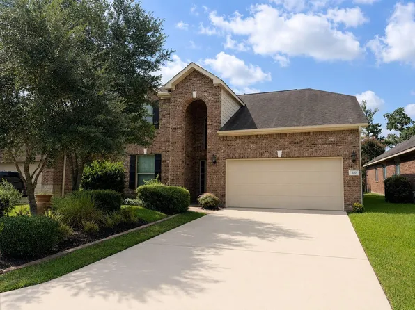 110 N Hawkhurst Cir, Magnolia, TX 77354