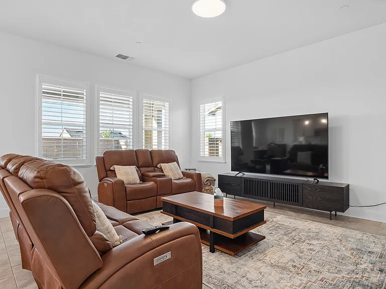 8596 Yari Way — Photo 10