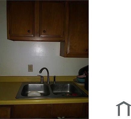 3rd image of 1014 Woodlawn Ave #3