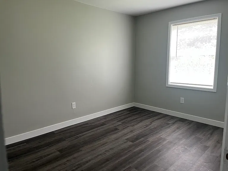 601 Carson St #D — Photo 5