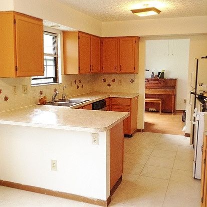 4th image of 3333 River Place Dr