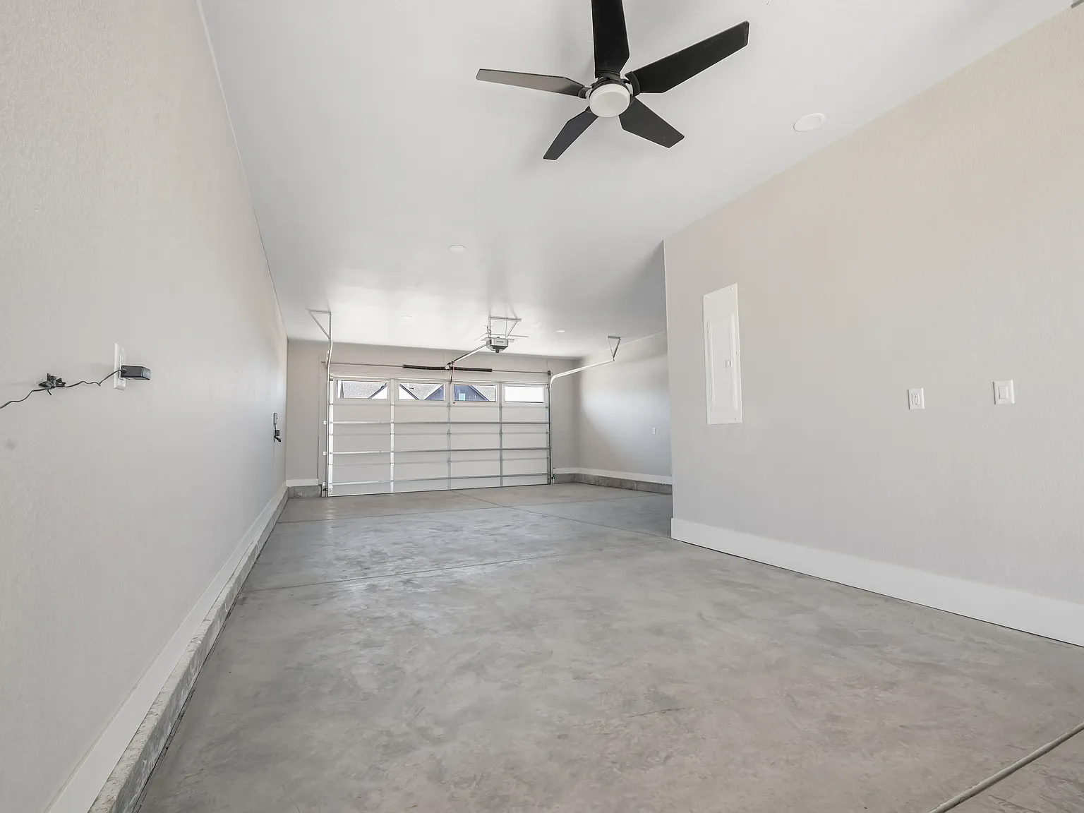 5 bed, 2722 sqft, $2,600 — Photo 4