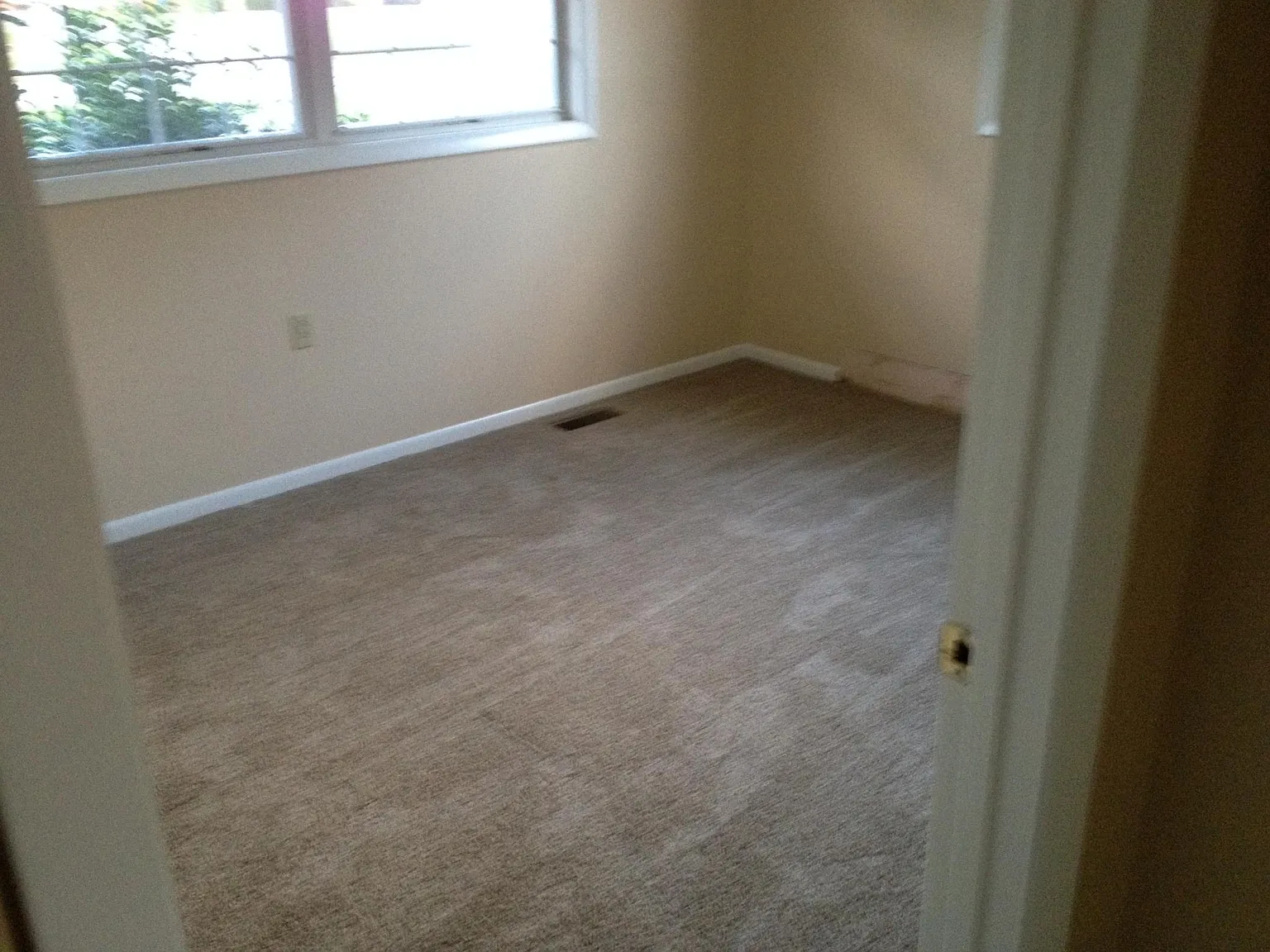 3 bed, 1178 sqft, $1,100 — Photo 3