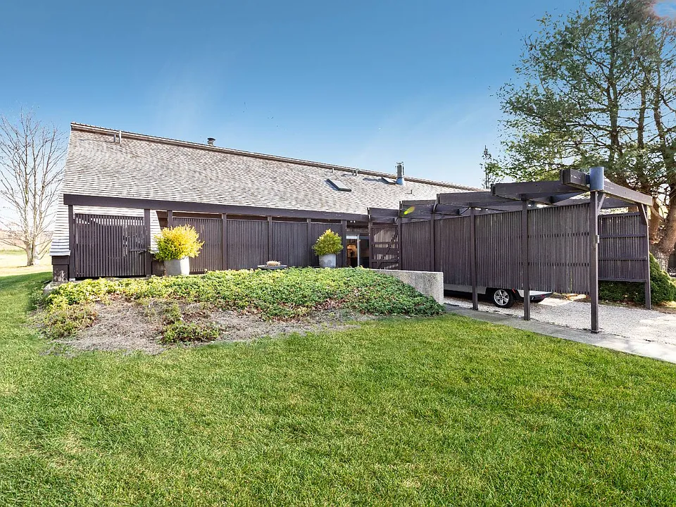 12 Bridlerun Ct