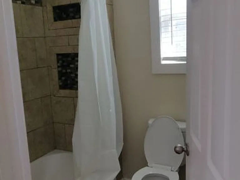 1319 N Dixie Ave — Photo 15