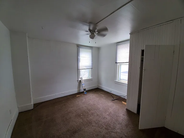 Walnut St 2512 — Photo 37