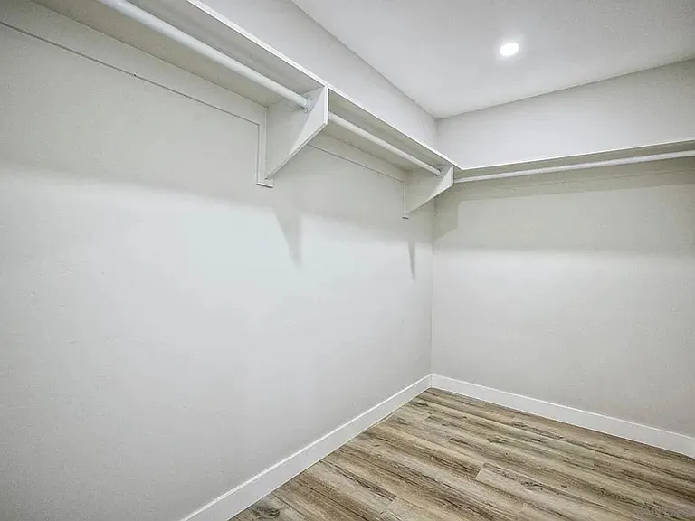 575 Florida St — Photo 18