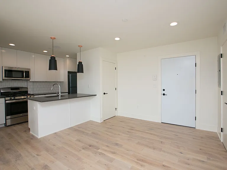 2431 Frankford Ave #1 — Photo 1