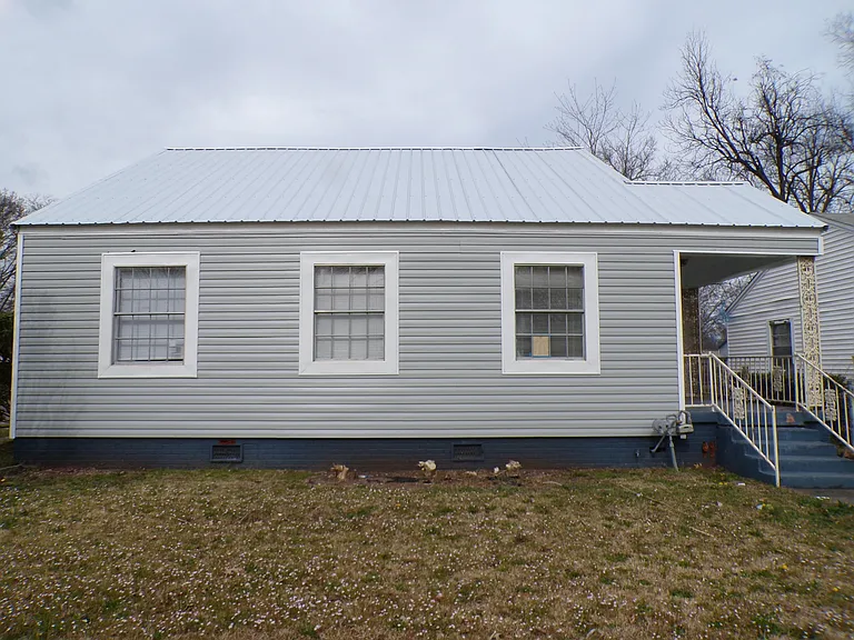 2520 Avenue L #A — Photo 1