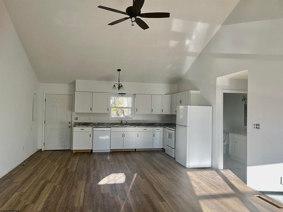 34 S Elkins Ave, Reedsville, WV 26547 Zillow