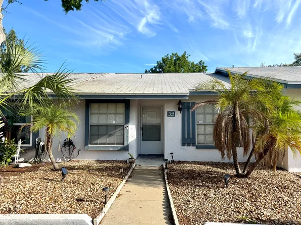 7249 Parkside Villas Dr N, Saint Petersburg, FL 33709