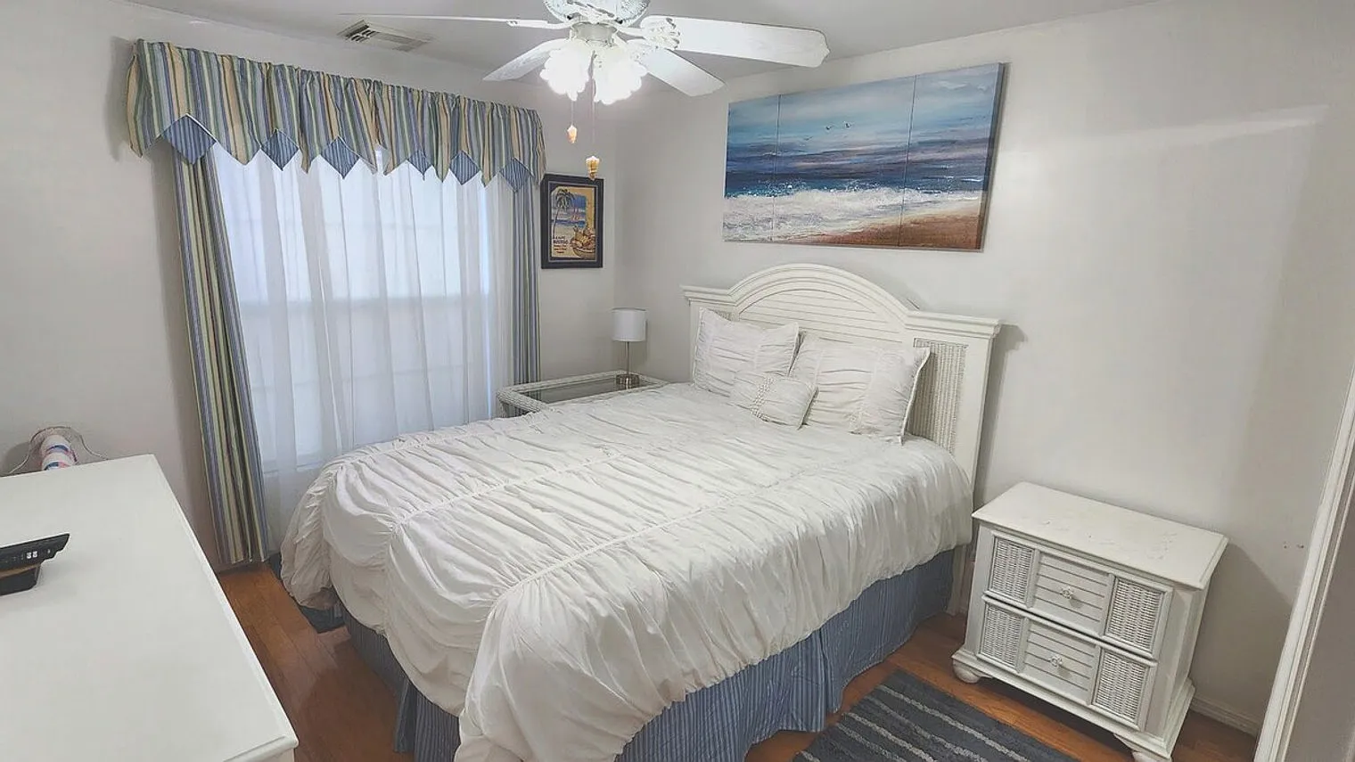2 bed, 2.0 bath, $3,394 — Photo 2