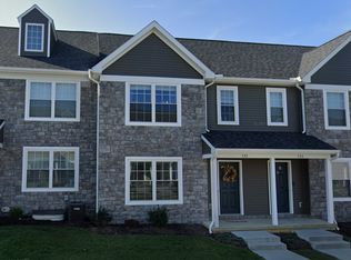 735 Farmwood Ln, Lebanon, PA 17042