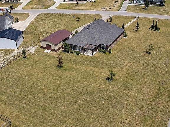 4th image of 1021 Flagstone Dr