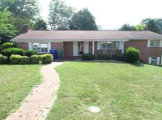 547 Sycamore St, Morristown, TN 37813