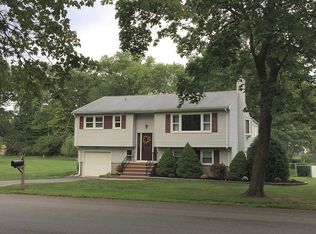 5 Groah Rd, East Hanover, NJ 07936