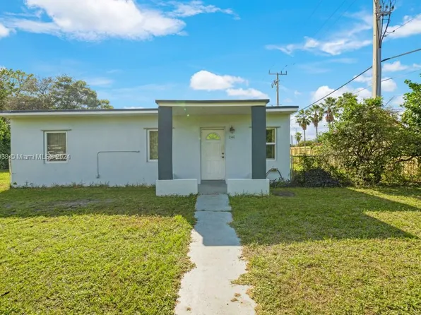 2140 NW 158th St, Miami Gardens, FL 33054