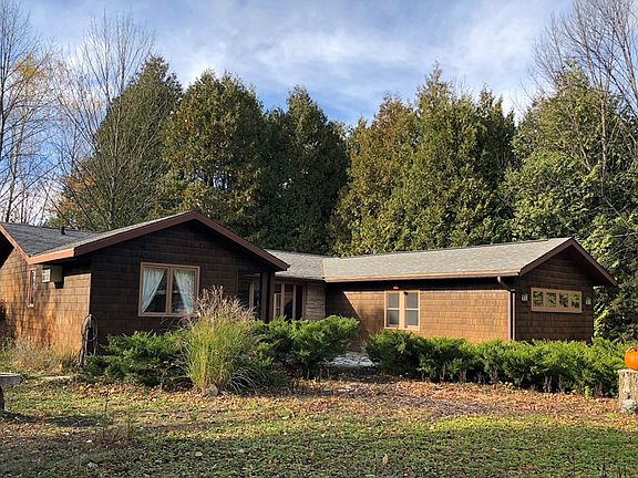 2nd image of 10763 Birchwood Dr