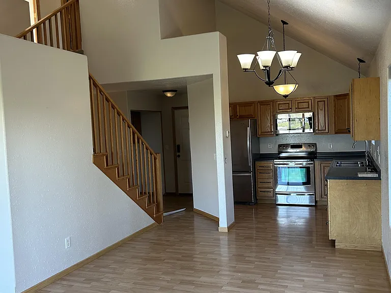3240 E Capitol Ave — Photo 3