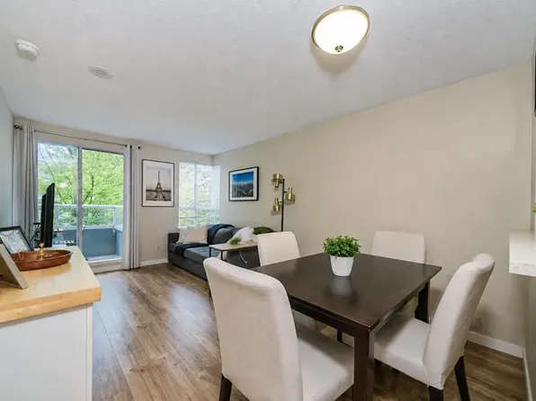 3489 Ascot Pl #305, Vancouver, BC V5R 6B6