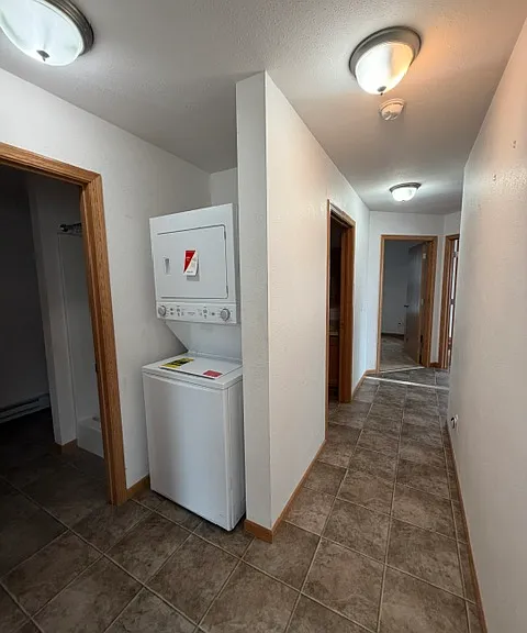 202 10th Ave SE #B — Photo 10