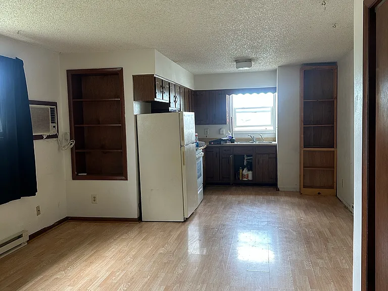 403 S Griswold St #2 — Photo 2
