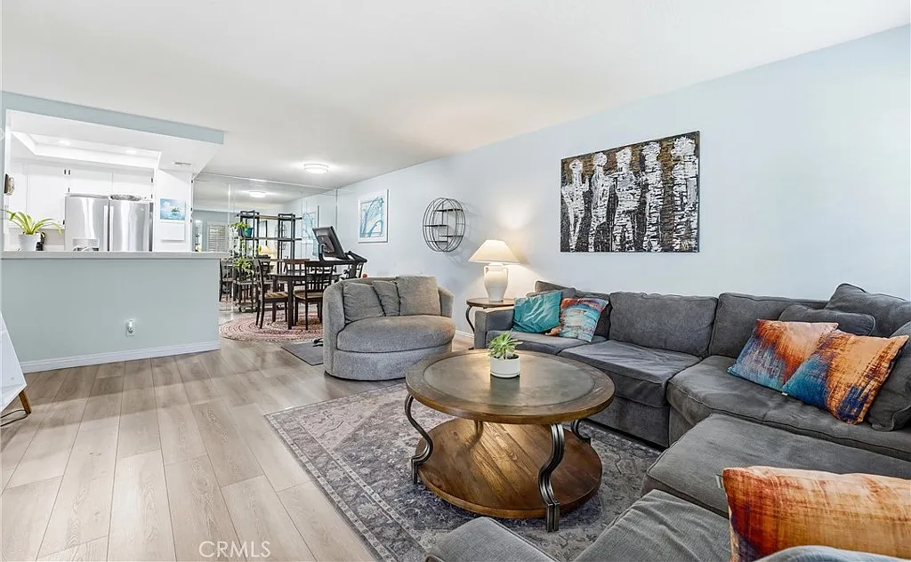 2 bed, 956 sqft, $2,950 — Photo 4