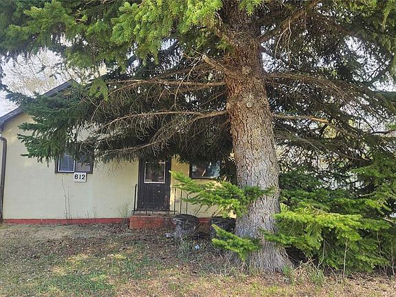 2nd image of 612-614 3rd AVENUE
