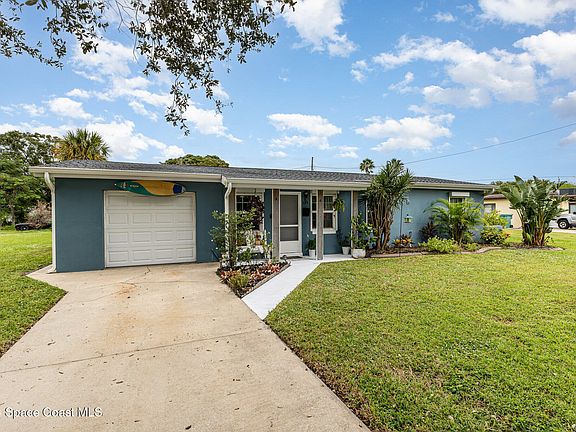 3rd image of 783 Teak Dr