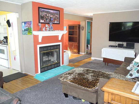 4th image of 508 Montrose Ave