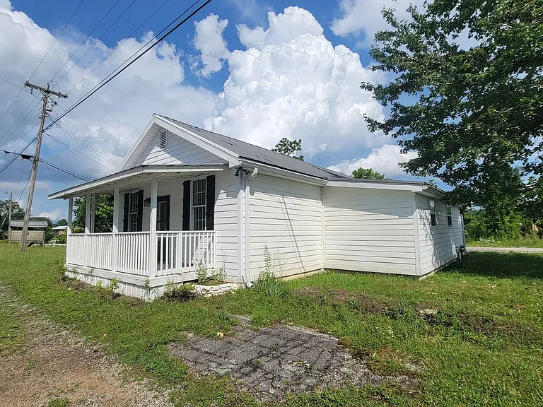 9156 Crossville Hwy — Photo 15