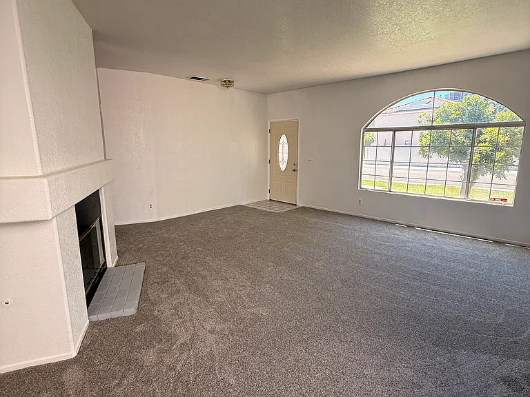 1503 Shotgun Ln — Photo 4