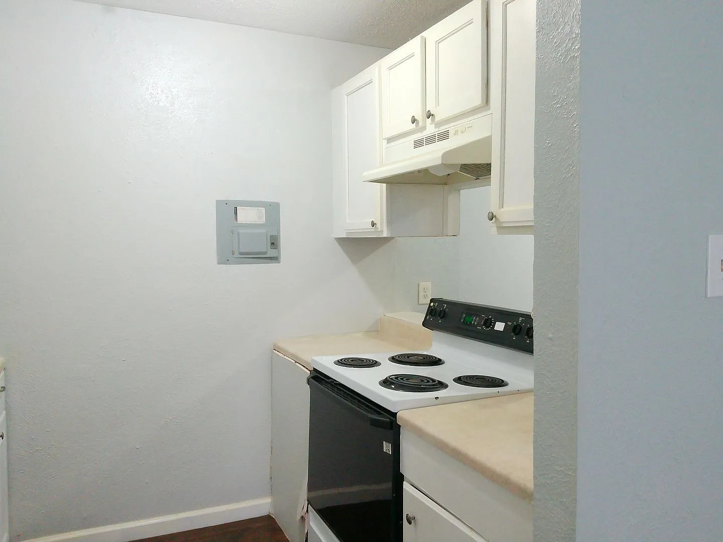 2026 Waldron Unit 205 - 1/Bed 1/Bath - $695/month — Photo 4