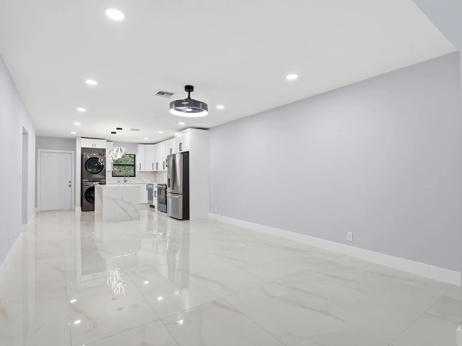 2 bed, 2.0 bath, 1150 sqft, $3,500 — Photo 4