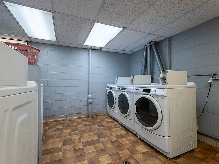 200 Elm Ave #15 — Photo 27