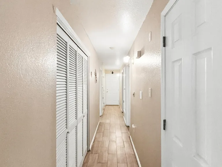 1476 Enrique Perez Cir — Photo 12