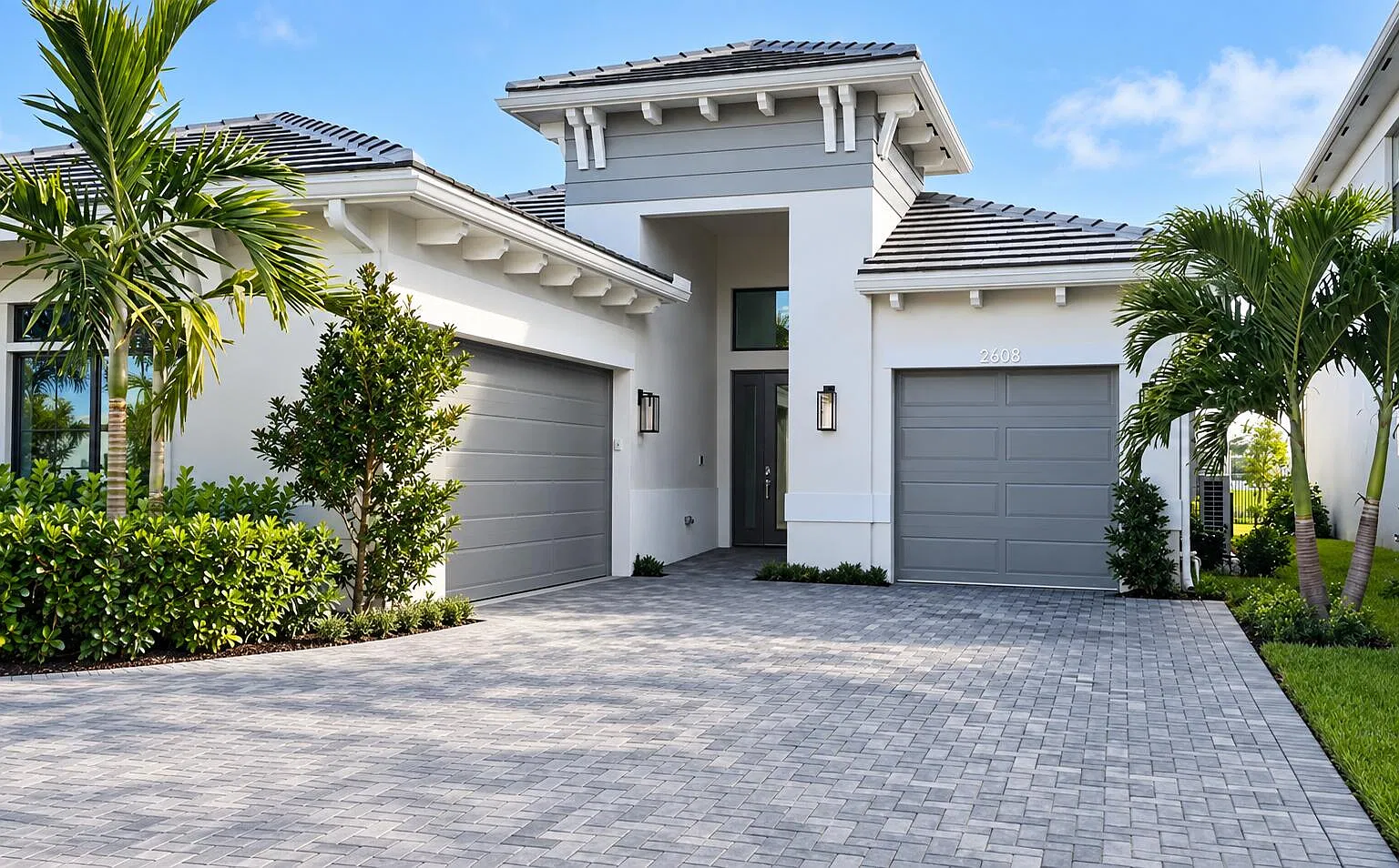 4 bed, 3.5 bath, 2500 sqft, $8,000 — Photo 1